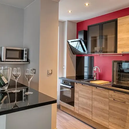 La Nuit Au Quai De Luxe Pinotnoir Troyes